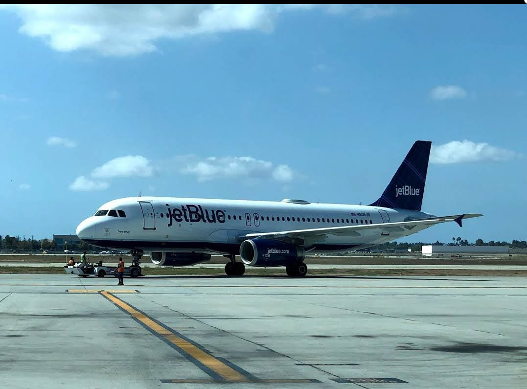 Johnny's California Shuttle Service-长滩必去景点