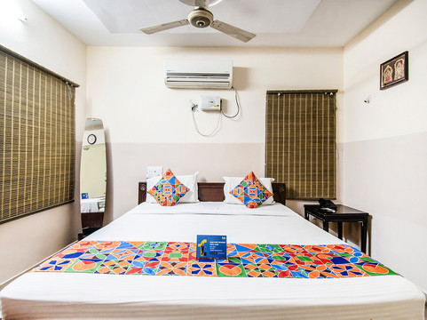 Tirumala酒店住宿-FabHotel Aditya Yatri Nivas - Nr Tirupati Railway Station