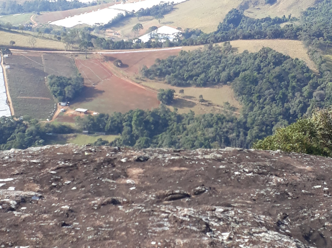 Bom Repouso旅游景点-Pedra dos Garcias