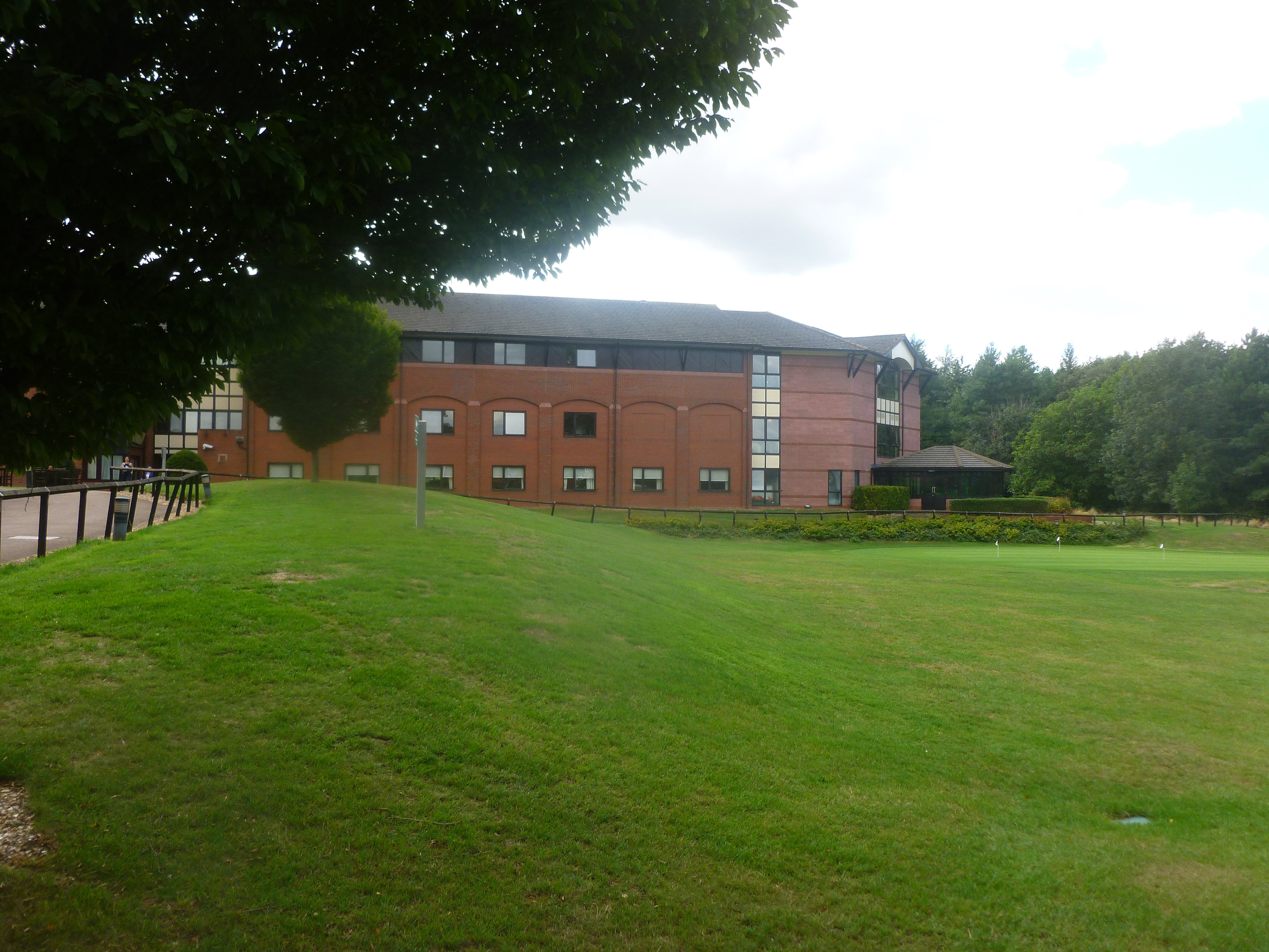 Staverton Park Hotel & Golf Club-浴室