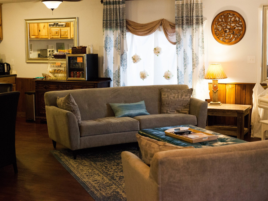 Square Inn & The Legacy Lounge主图