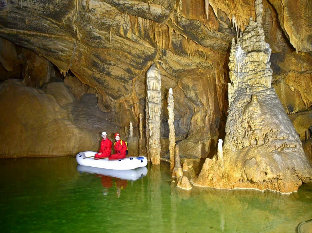 Križna Jama Cave景点图片