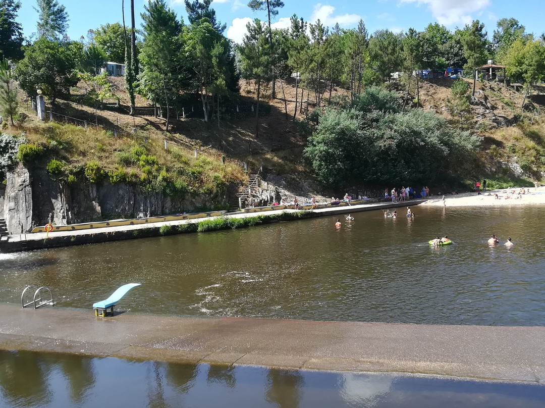 Praia Fluvial do Caneiro de Coja-Arganil必去景点