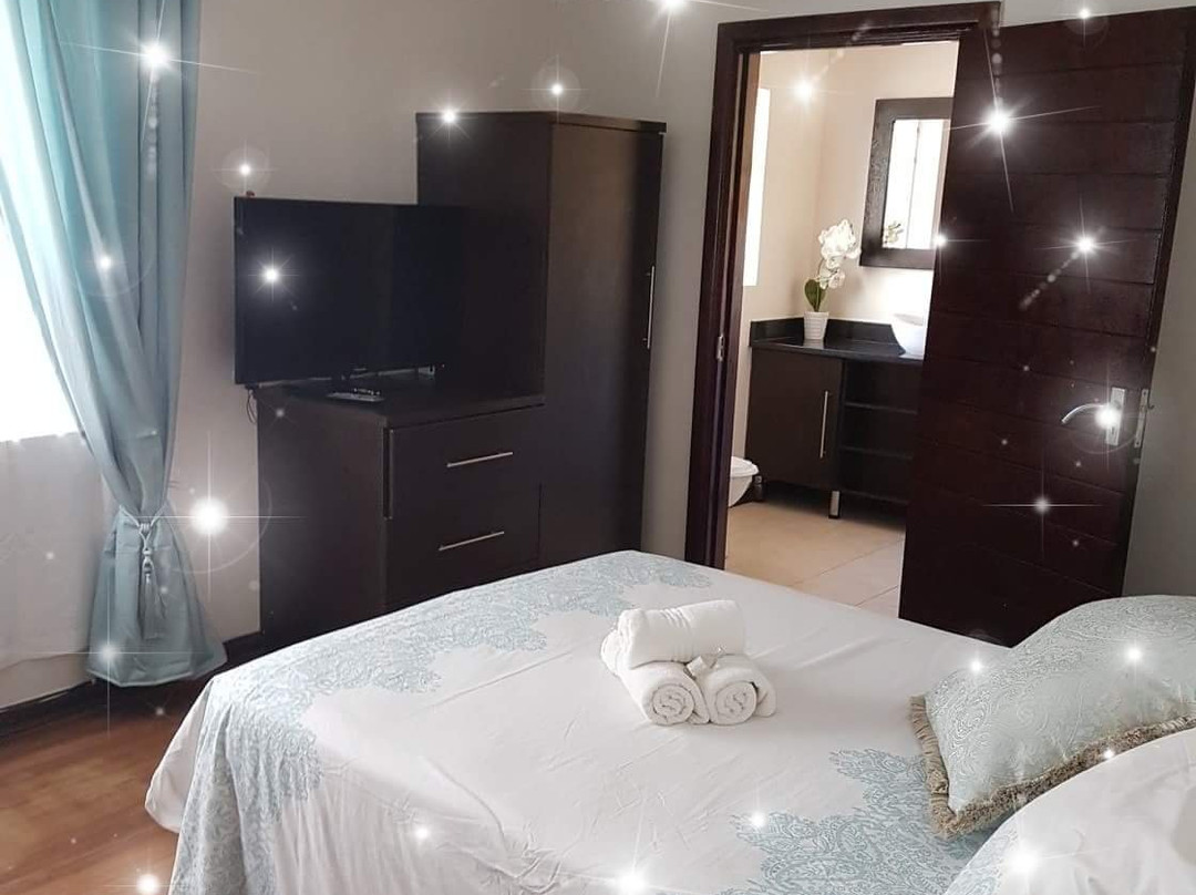 阿尔果亚湾民宿主图