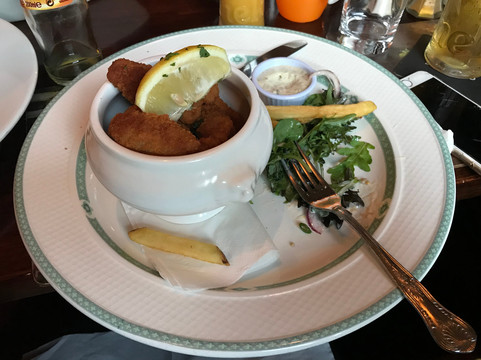 Monard旅游景点-The Huntsman Bar & Restaurant, Belgooly