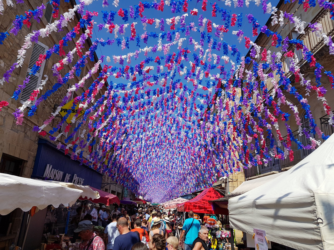 Marche de Saint Cyprien景点图片