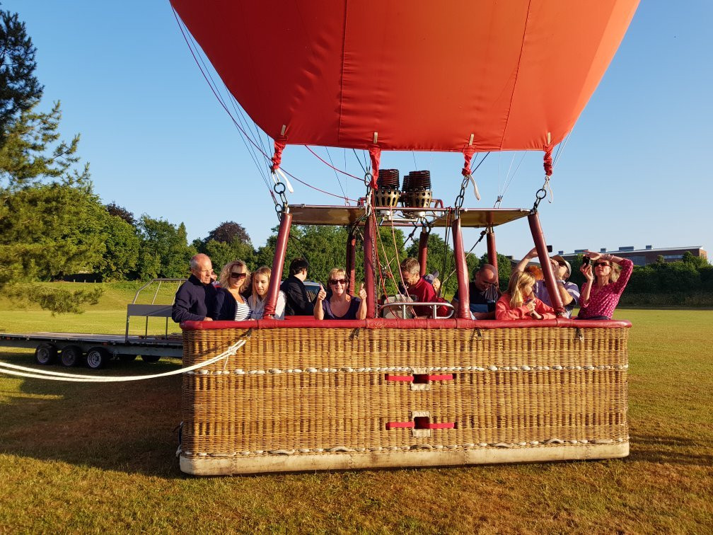 Virgin Balloon Flights - Dogmersfield, Four Seasons Hotel-Dogmersfield必去景点