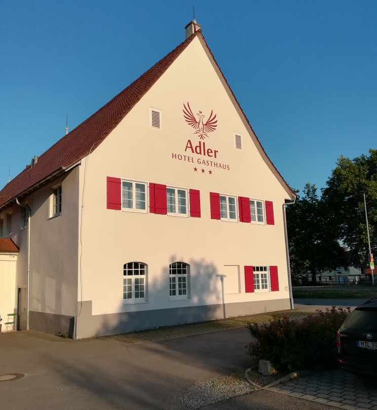 阿德尔酒店主图