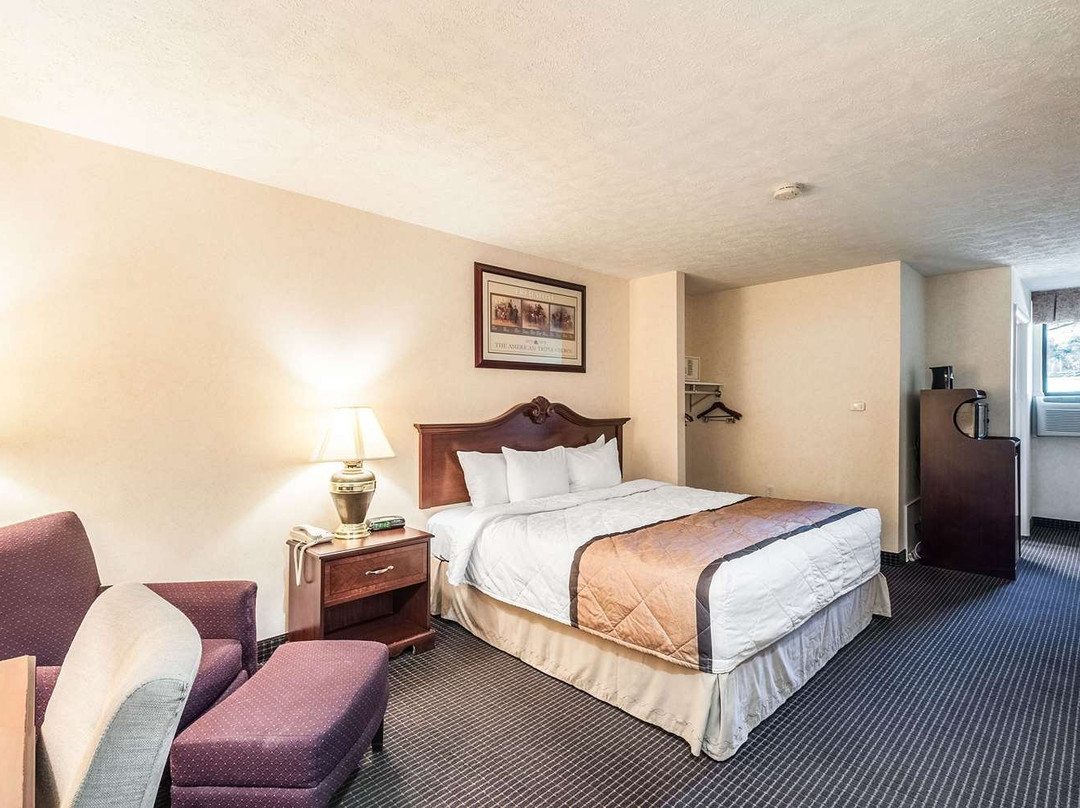 Rodeway Inn & Suites主图