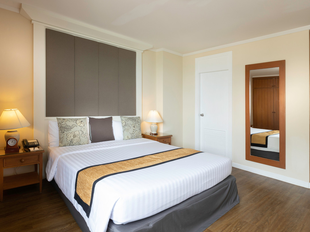 凯特利滨海湾酒店，罗勇主图