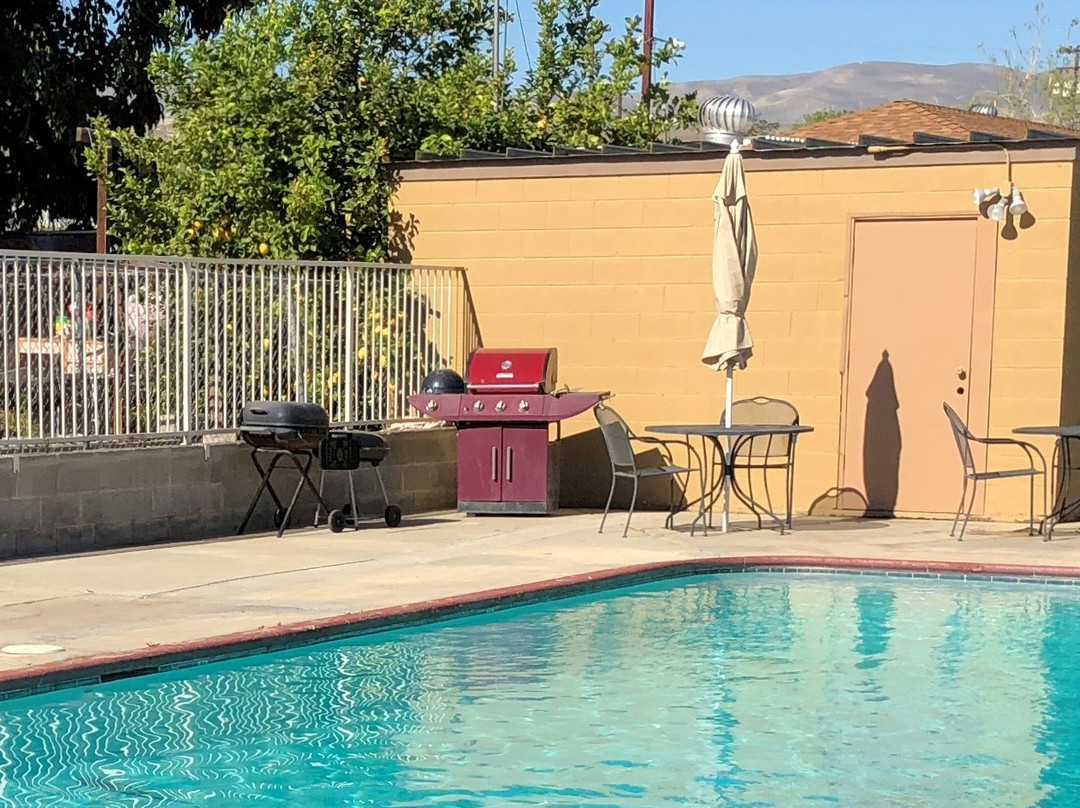 Topper's Motel主图