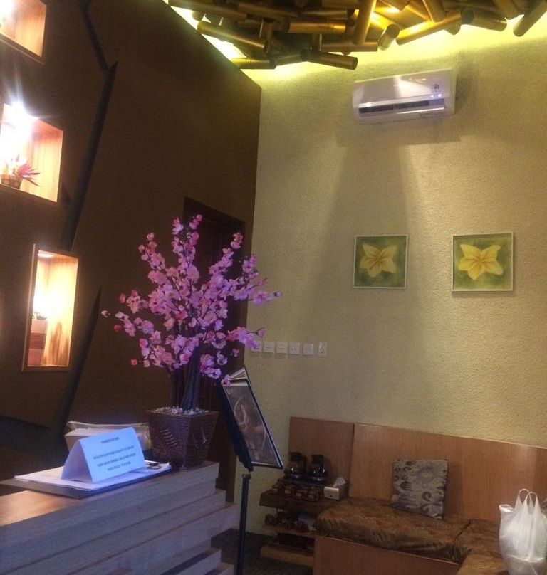 NEST Family Reflexology & Spa-坦格朗必去景点