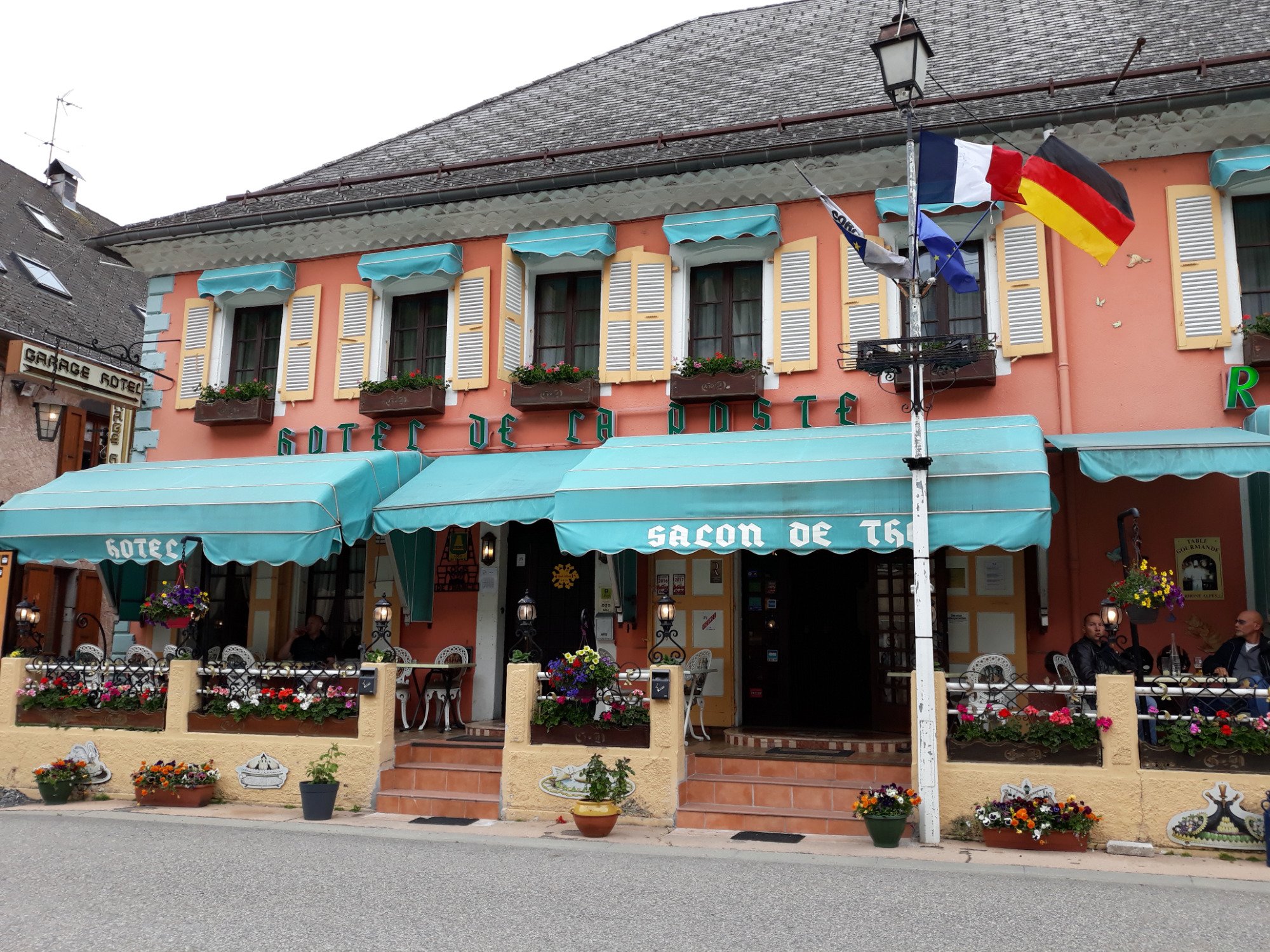 Logis Hôtel de la Poste-浴室