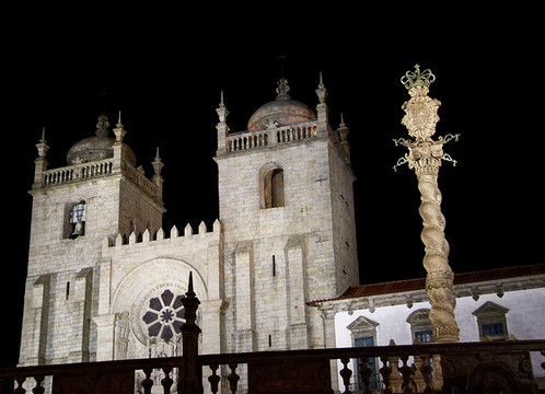Pelourinho Se Catedral Porto