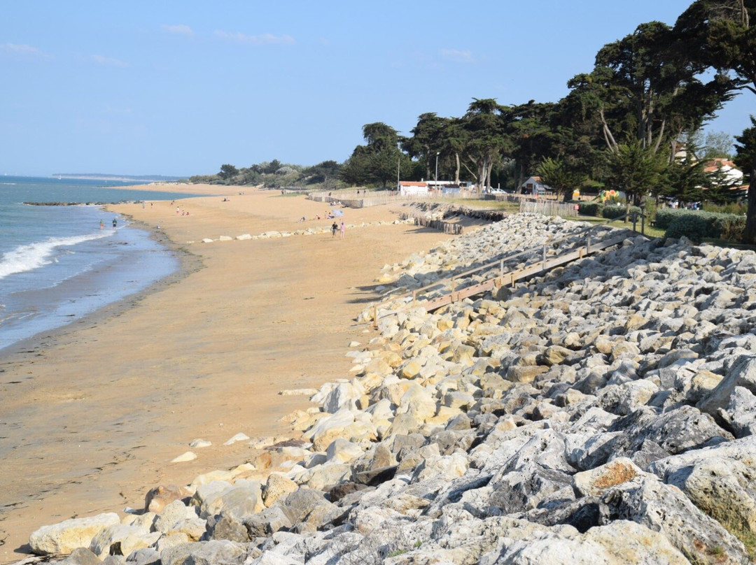 Saumonards Beach景点图片