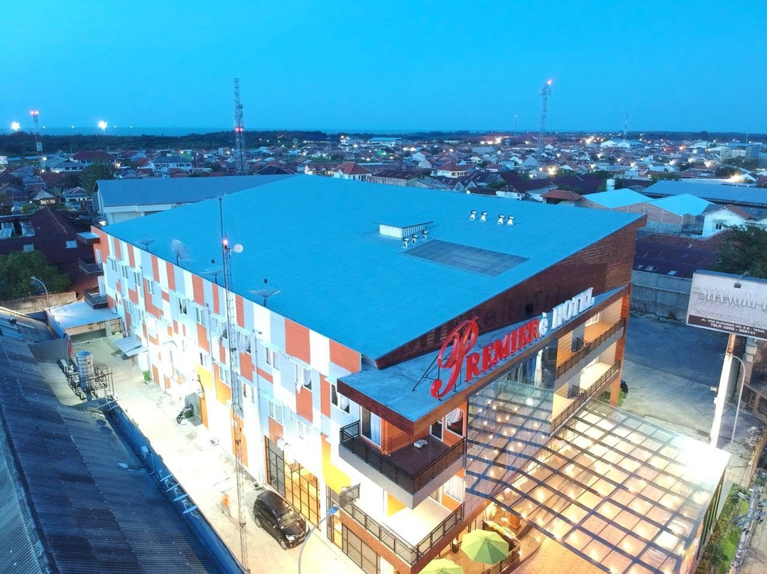 Premiere Hotel Tegal主图