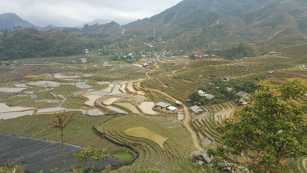 Ta Phin Village景点图片
