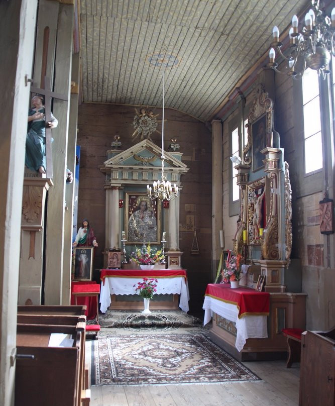 Church of the Assumption of the Blessed Virgin Mary and St. Stanislaus-Narew必去景点