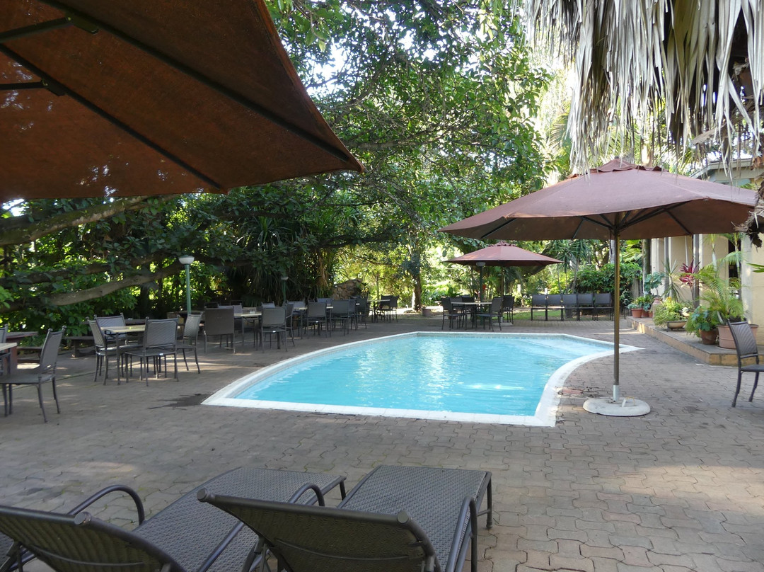 努比花园套房酒店主图