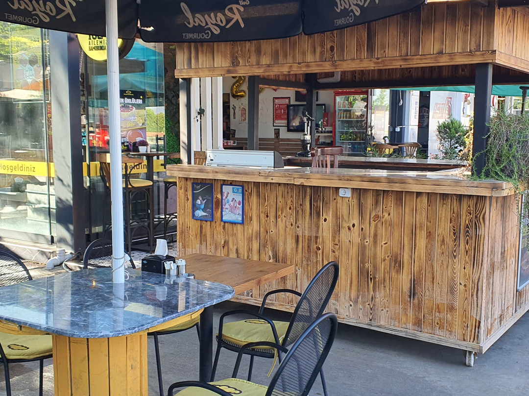 Alsancak Unlu Mamuller Sarı Petrol