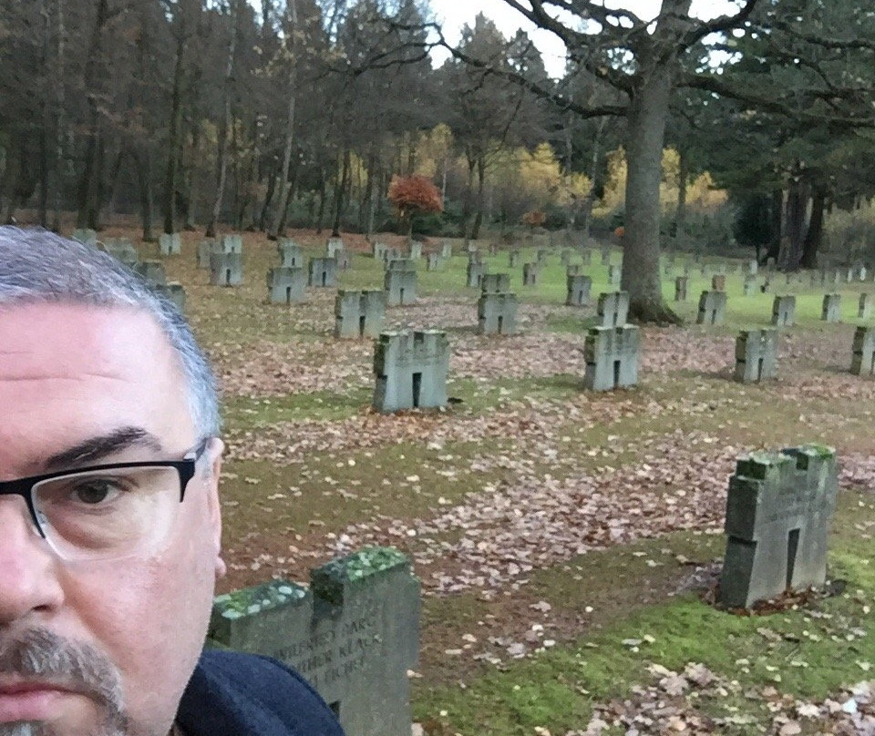 Soldatenfriedhof Hürtgen-Huertgenwald必去景点