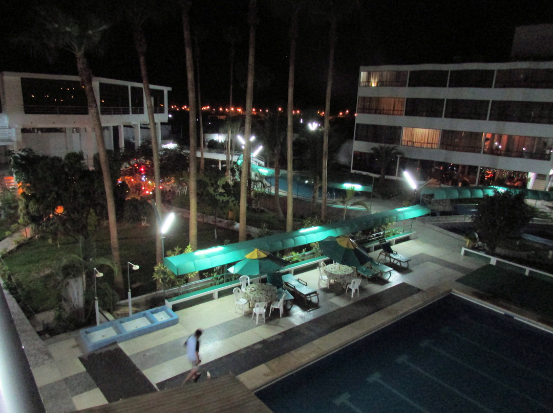 Las Poncianas Club Hotel主图