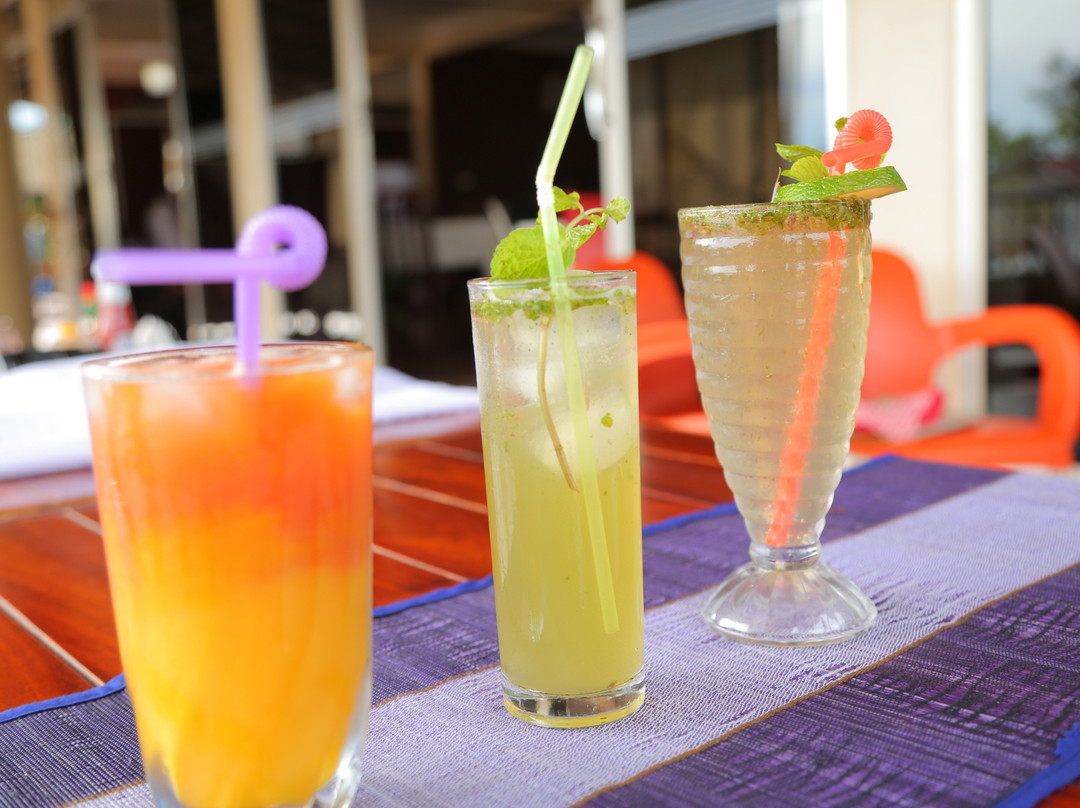 尼索斯渡假酒店主图