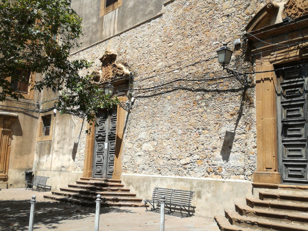Chiesa di San Giovanni Evengelista-皮亚扎－阿尔梅里纳必去景点