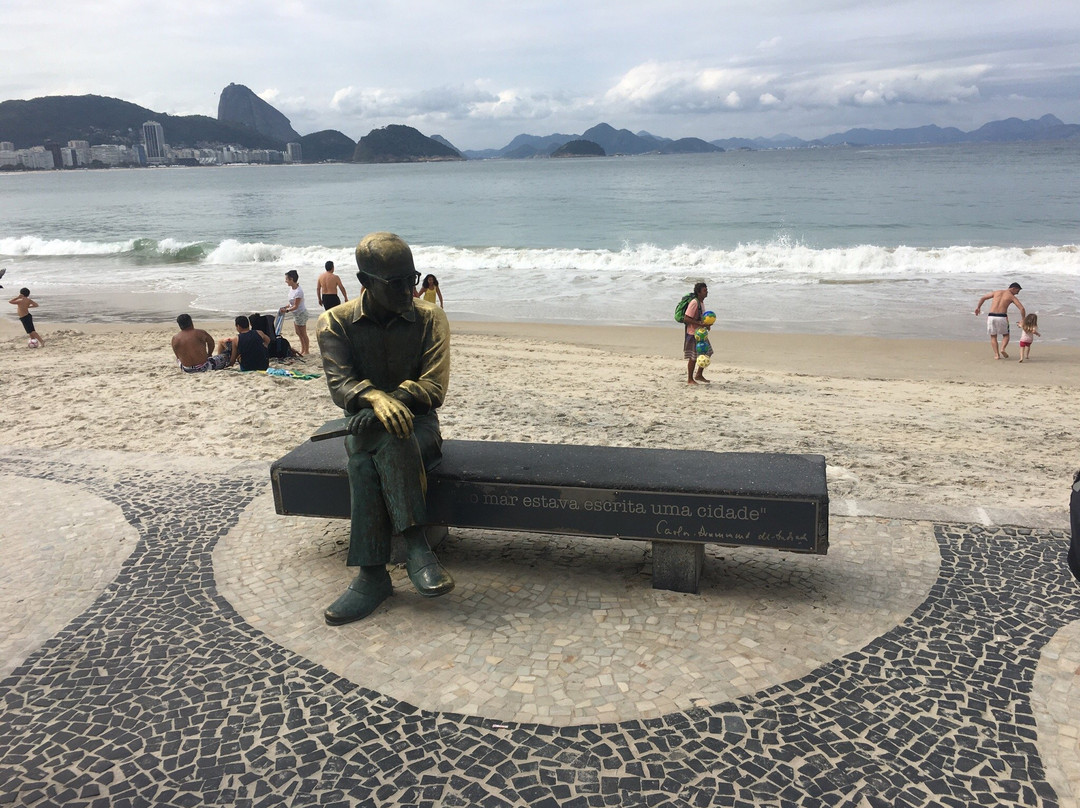 Estátua Carlos Drummond de Andrade景点图片