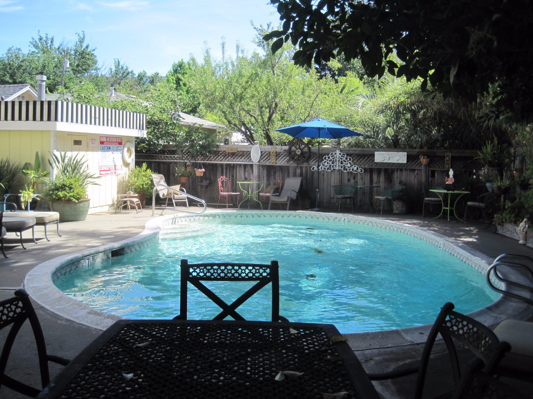 Chelsea Garden Inn