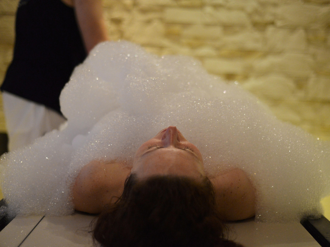 MASAŻ & HAMMAM Remigiusz Kostusiak-Kudowa-Zdroj必去景点