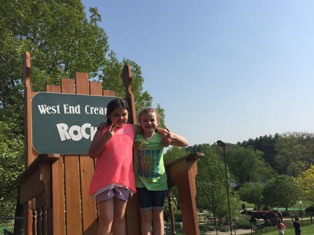 West End Creamery-Whitinsville必去景点