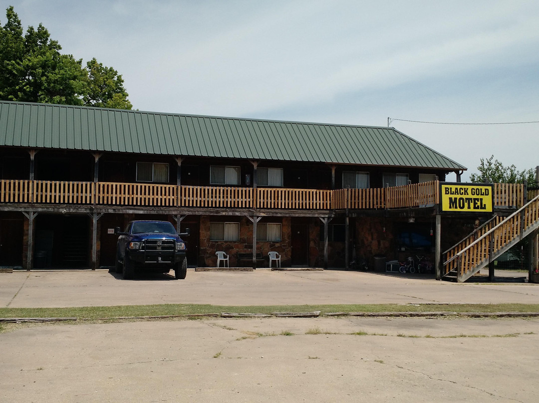 Black Gold Motel主图
