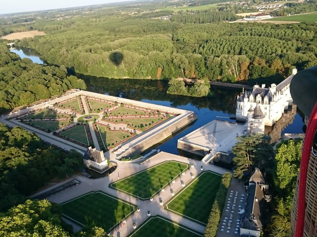 Amboise Montgolfière Balloon Revolution景点图片