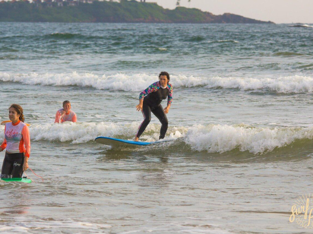 Surfmakers Surfing School-瓦勒迦玛必去景点