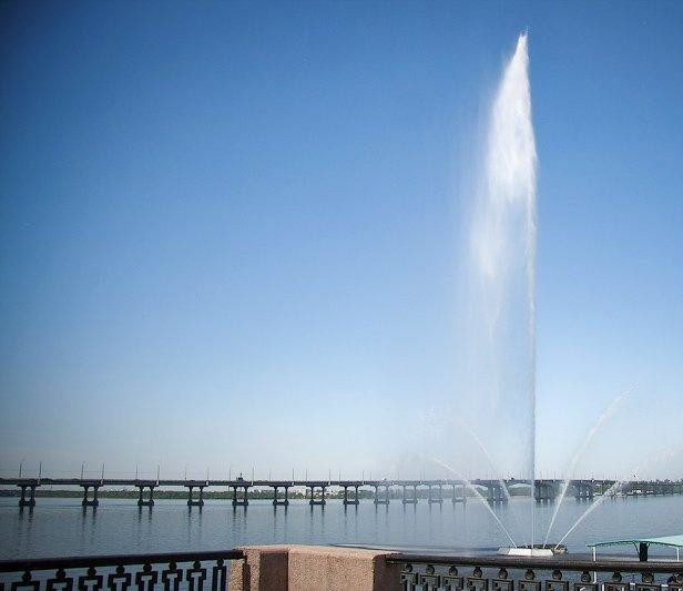 Fountain White Swan-第聂伯罗必去景点