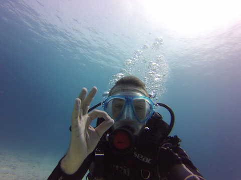 Scuba Diving Fun-查龙必去景点