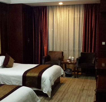 济南黄河大酒店（济南华山环宇城店）主图