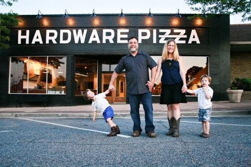 Lyons餐馆和美食-Hardware Pizza