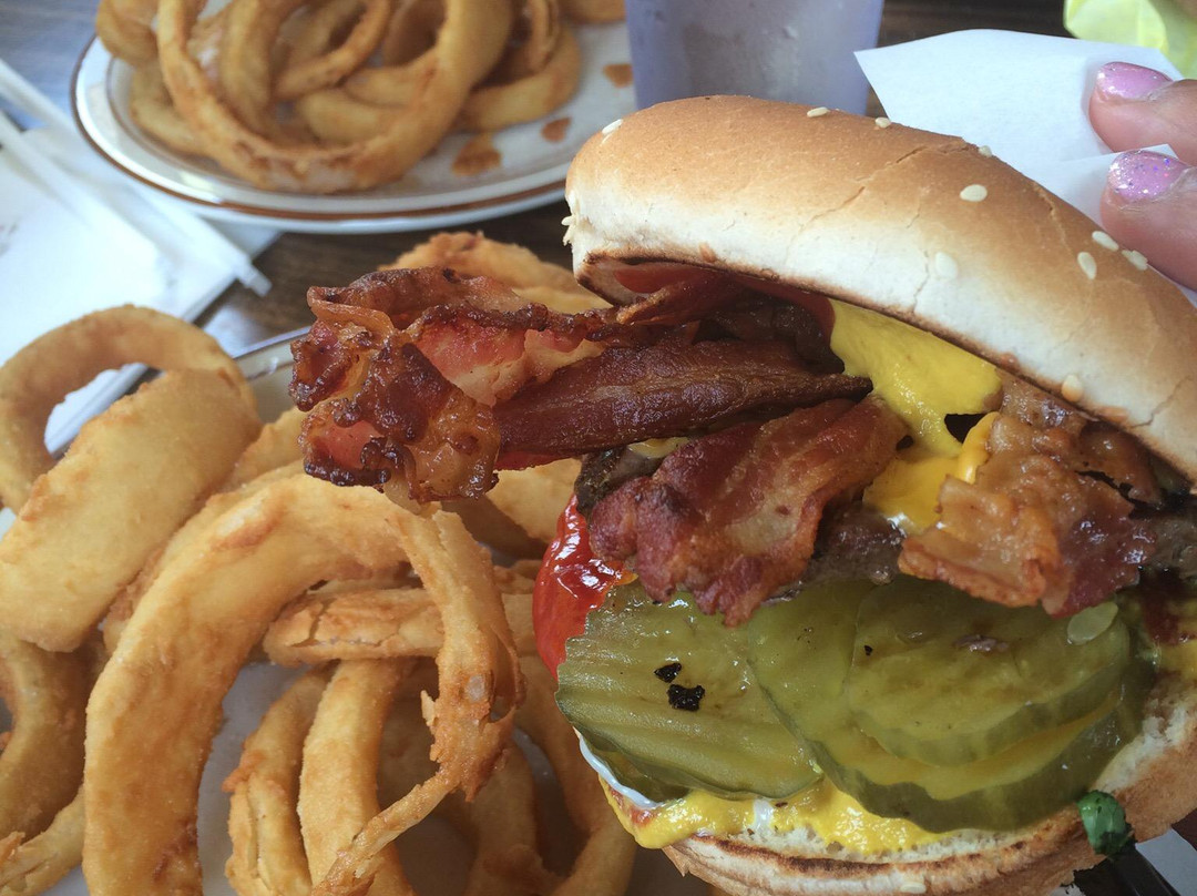 Cozy Corner Drive In