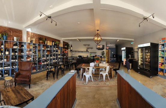 Dot's Fine Wine And Craft-Ball Ground必去景点