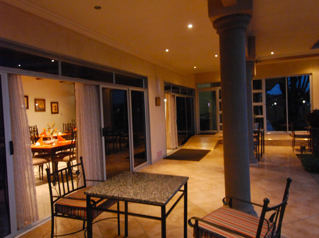 Ya Rena Guest House主图