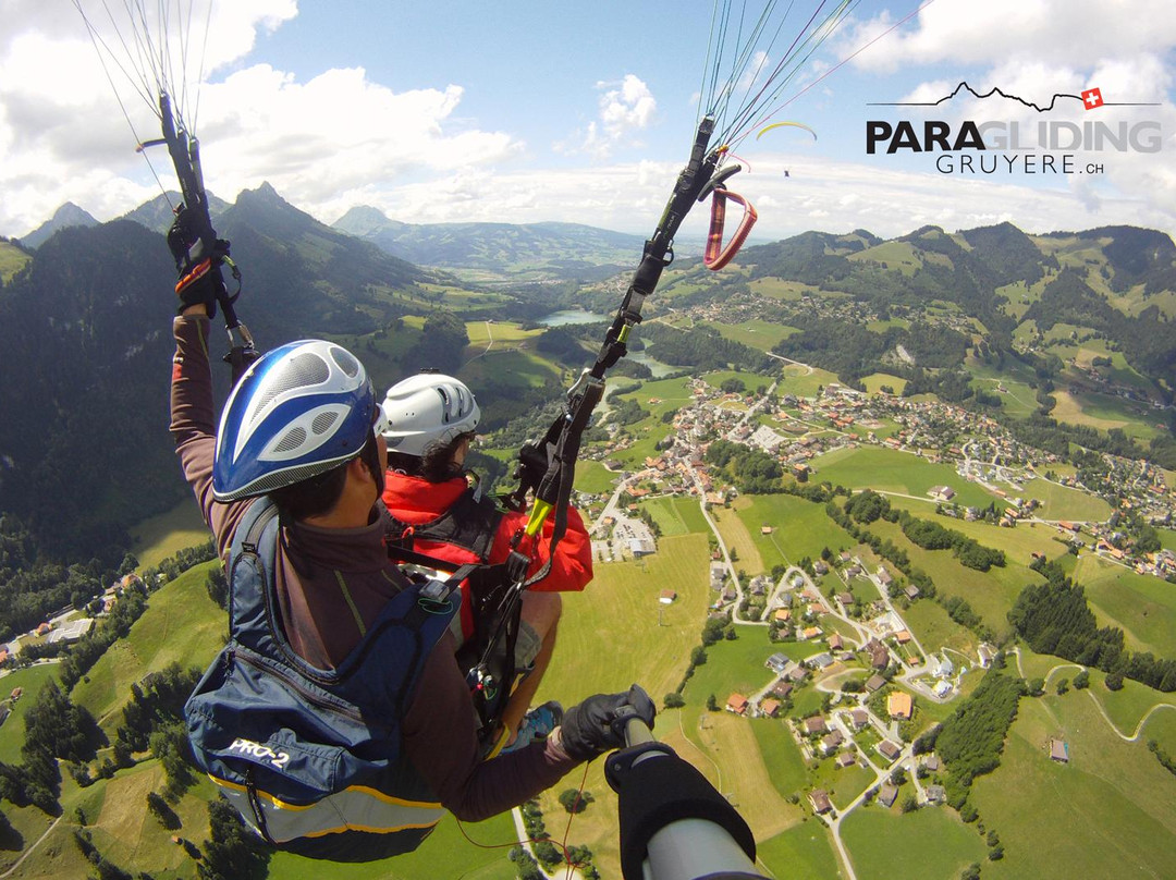 Paragliding Gruyere景点图片