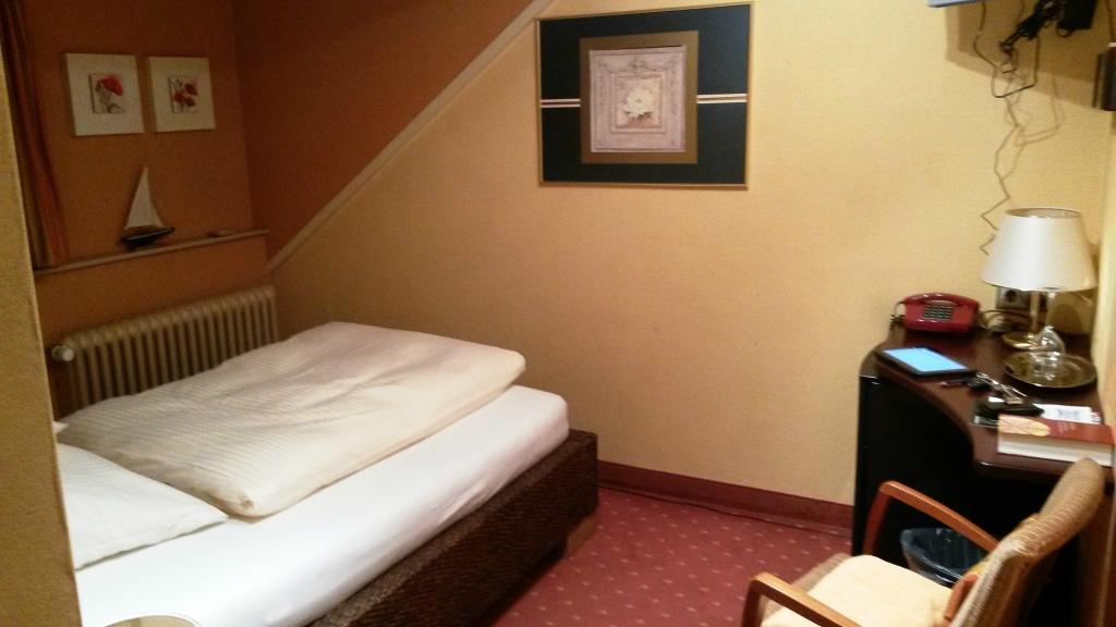 Haus am Fluss-客卧