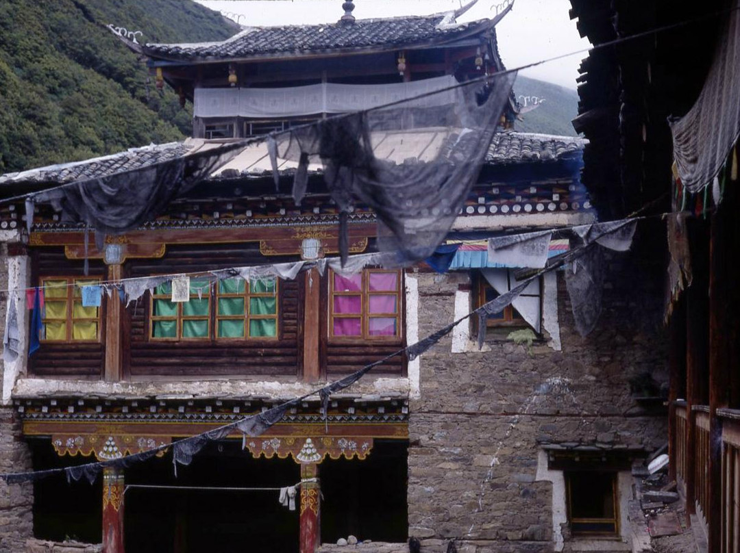 贡噶寺景点图片
