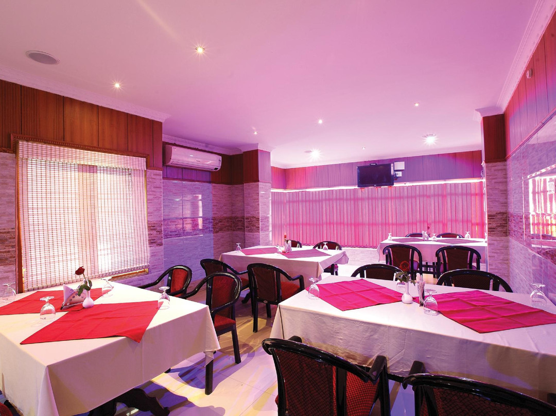 Hotel Midhuna International主图