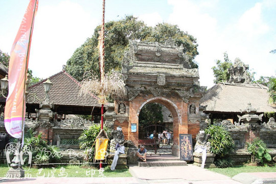 乌布皇宫-乌布必去景点