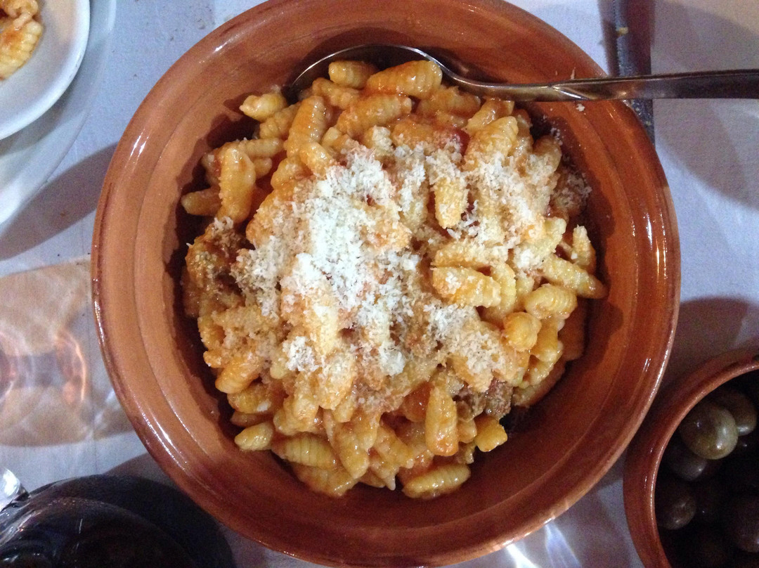 Quartucciu餐馆和美食-Simbirizzi