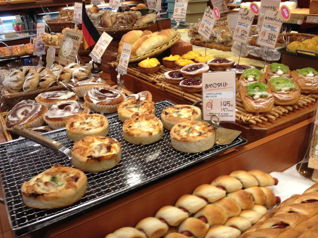 石窯パン工房 le matin  薬円台店