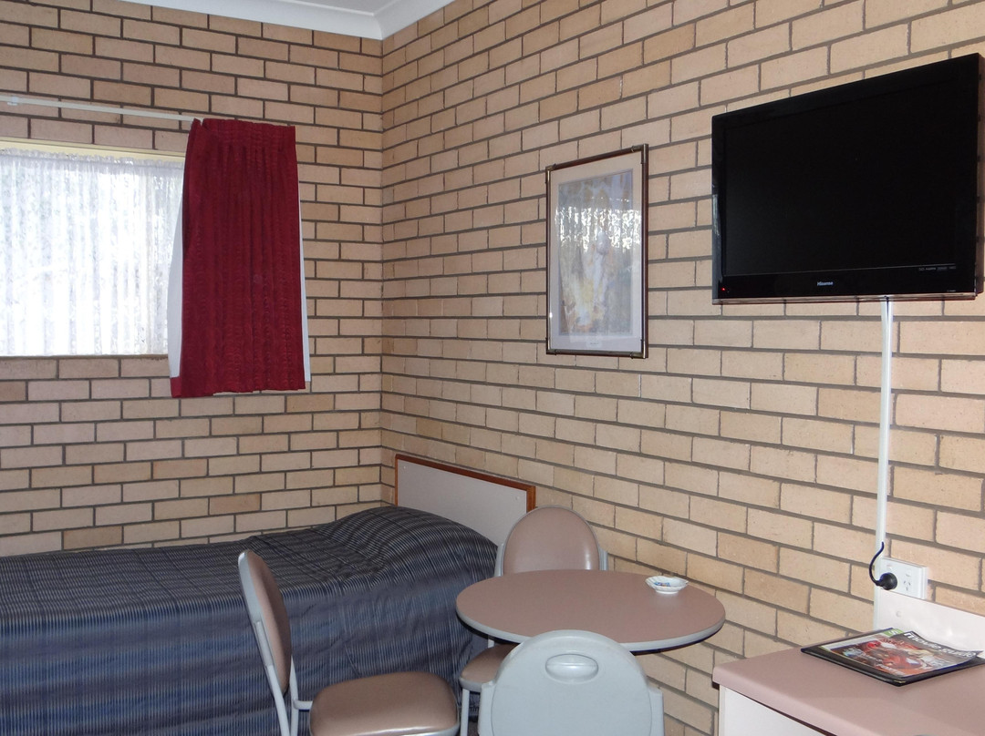 The Country Manor Motor Inn主图